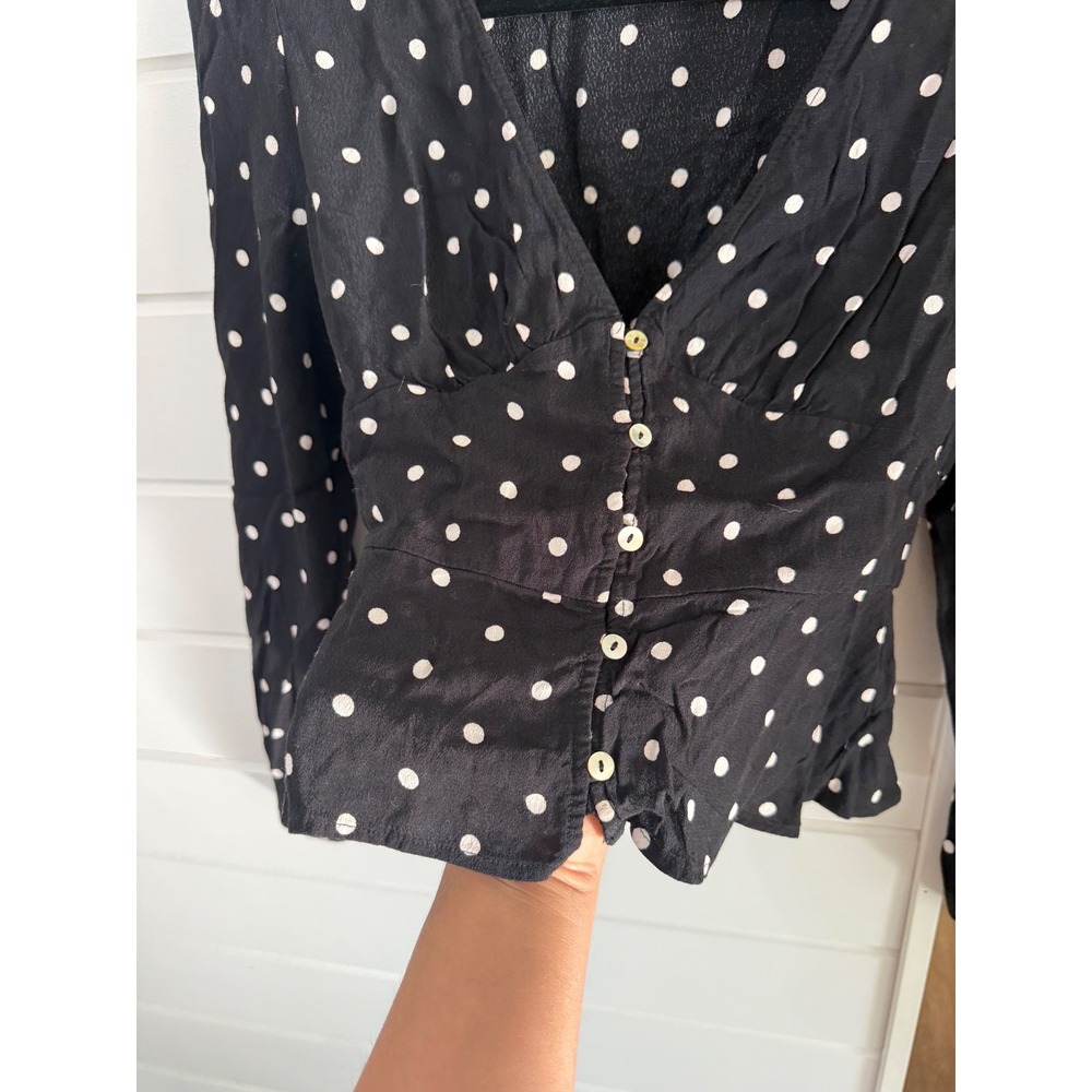Aritzia Wilfred Black White Polka Dot Prairie Blouse XS V-Neck Bishop Sleeve - Picture 4 of 7